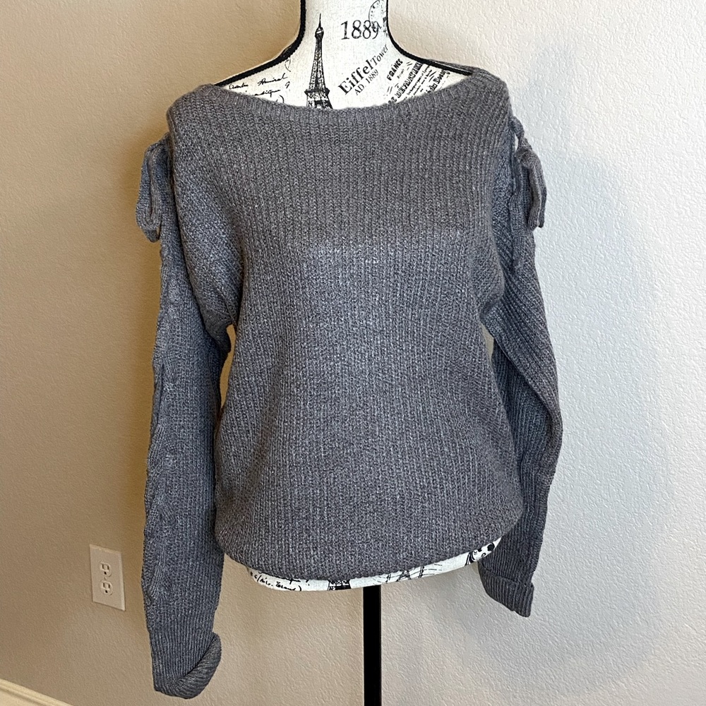 NWOT Cool Gray Entro Boatneck Sweater - Size Large